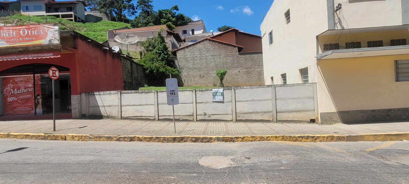 Terreno no Centro de Paty do Alferes