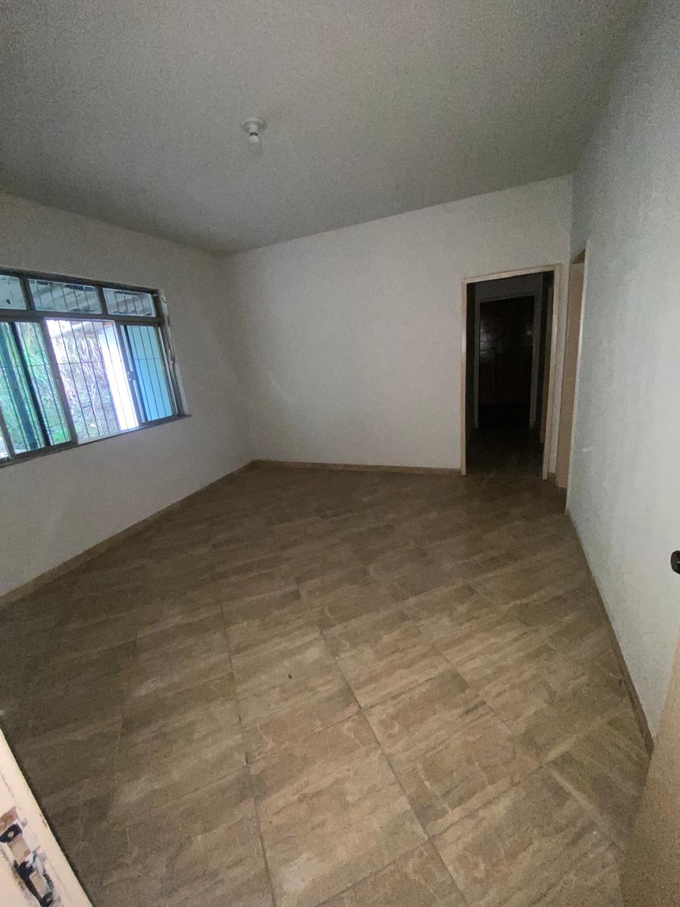 APARTAMENTO NO CENTRO DE PATY DO ALFERES (FUNDOS)